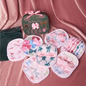 NIB Reusable Makeup Eraser Fab-Bow-Lous 7 Day Set Coquette Gift Feminine